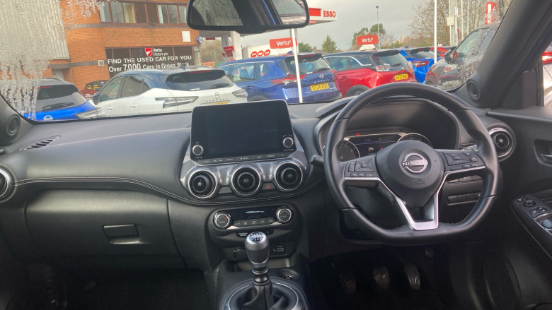 Nissan Juke 1.0 DiG-T 114 N-Connecta 5dr Petrol Hatchback